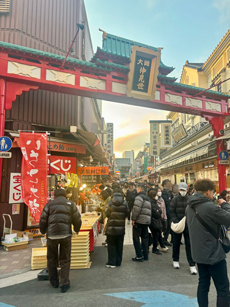 仲見世通り